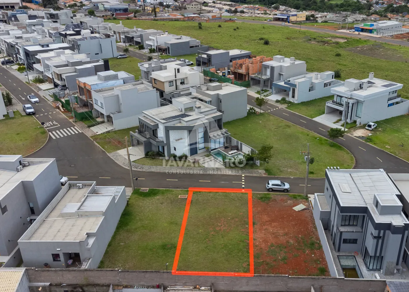 Terreno plano em condomínio fechado — foto 1